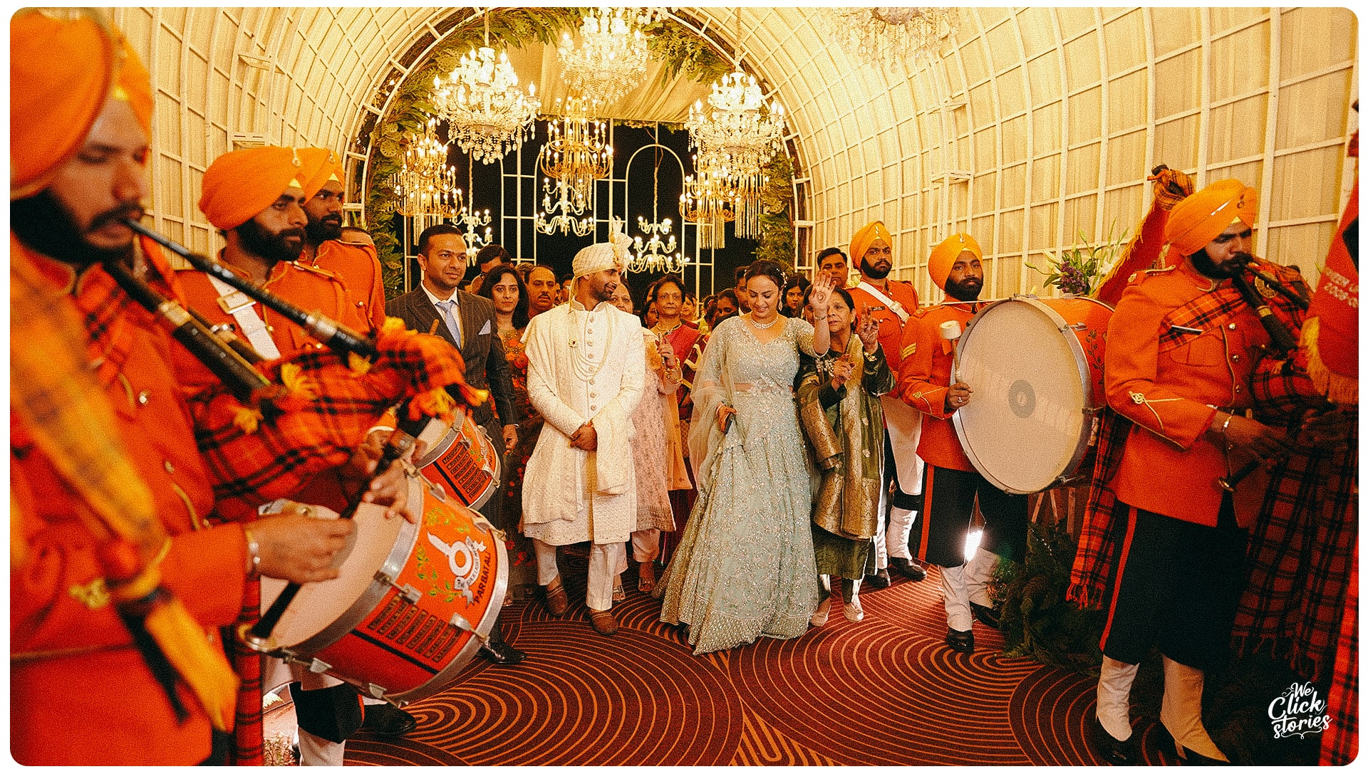 Best candid wedding moments of Gaurav and Indrani – WeClickStories